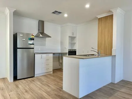 Additional image 2 of 1/96 Fifth Road, Armadale WA 6112
