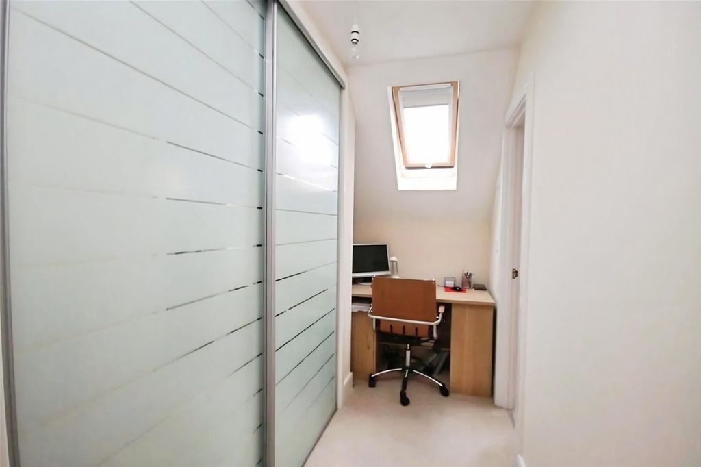 Additional image 6 of 3 bed terraced house to rentWellswood, Haywards Heath RH16