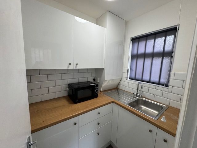 Additional image 2 of 2 bed flat to rentAnlaby Road, Hull HU3