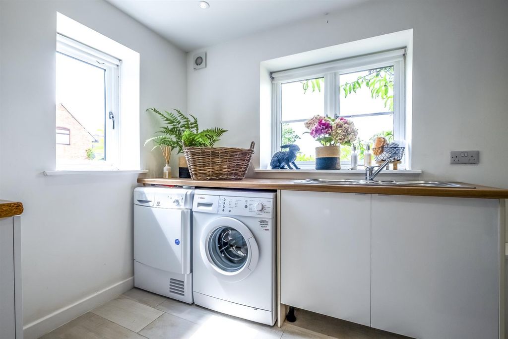 Additional image 6 of 3 bed detached house to rentHenley Road, Ullenhall, Henley-In-Arden B95