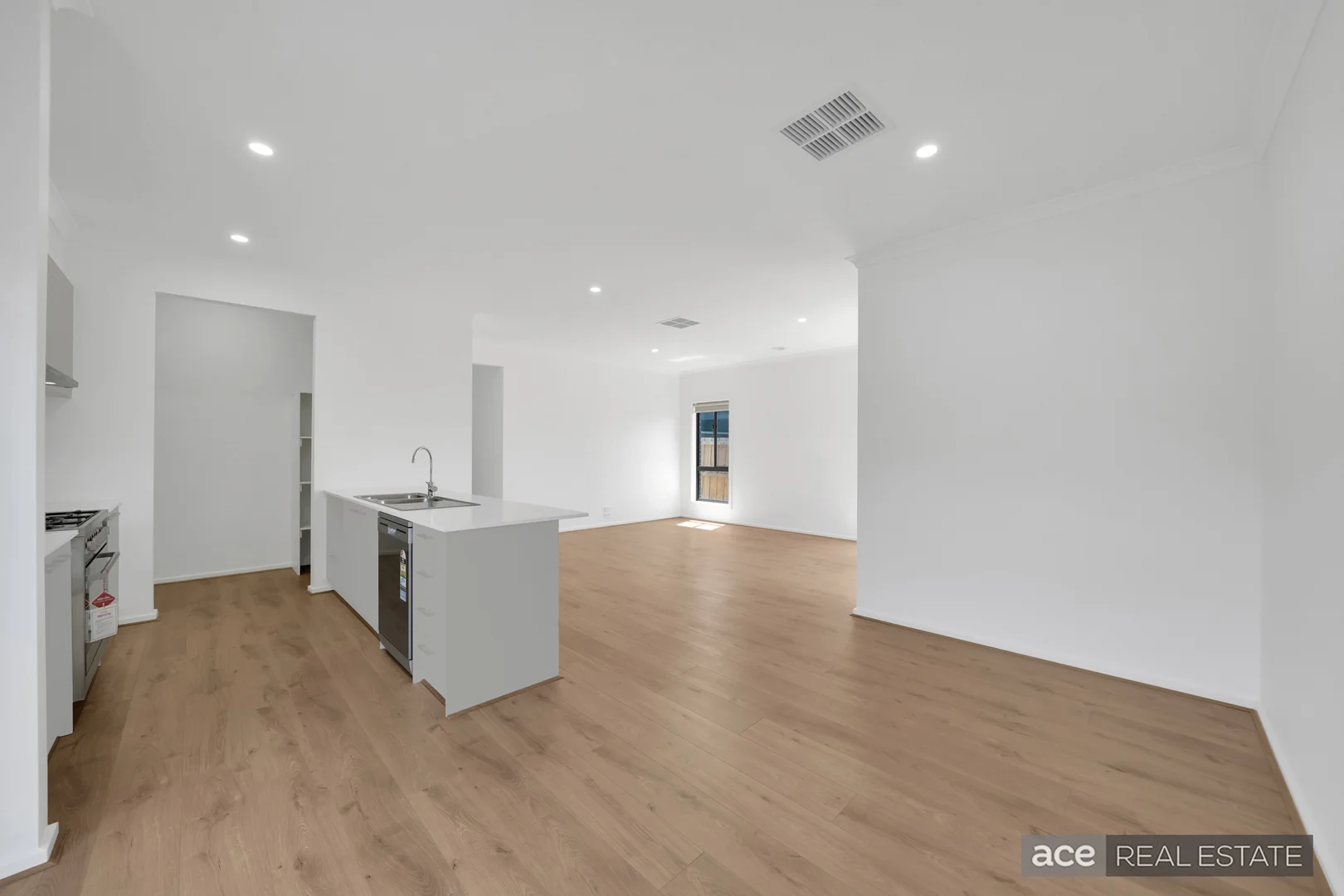 Additional image 4 of 42 Indura Drive, Werribee VIC 3030