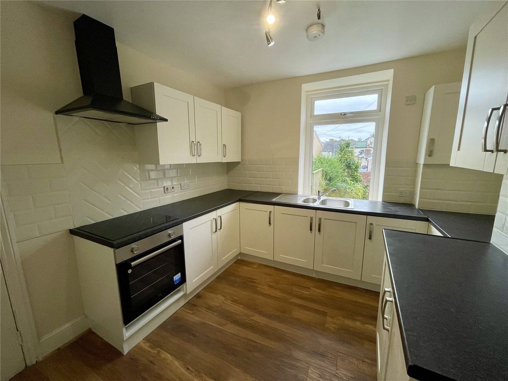 Additional image 2 of 3 bed maisonette to rentCorbett Square, Tywyn, Gwynedd LL36