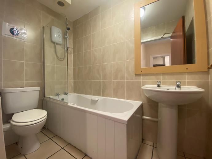Additional image 11 of 4 bed flat to rent11A, Whitehall Street, Dundee DD1