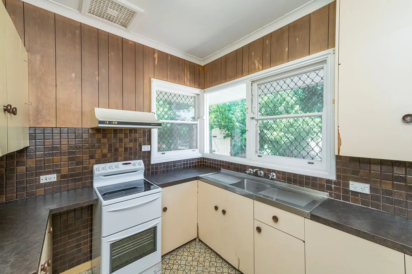 Additional image 7 of 102 Collier Road, Embleton WA 6062