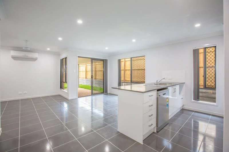 Additional image 3 of 34 Woodline Drive, Spring Mountain QLD 4300