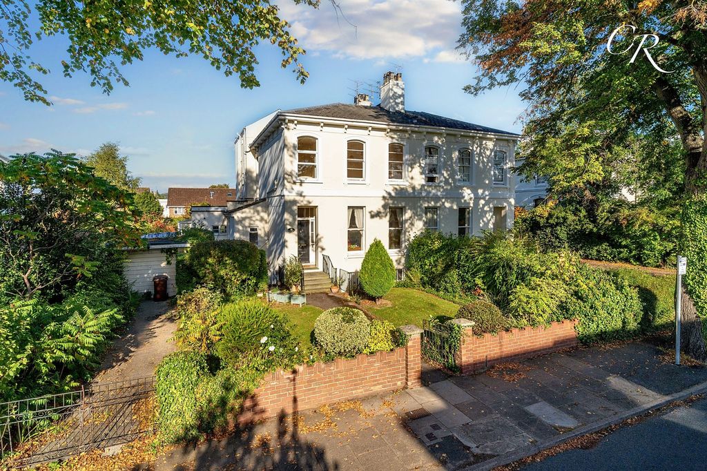 1 bed flat for sale12 Sydenham Road North, Cheltenham GL52