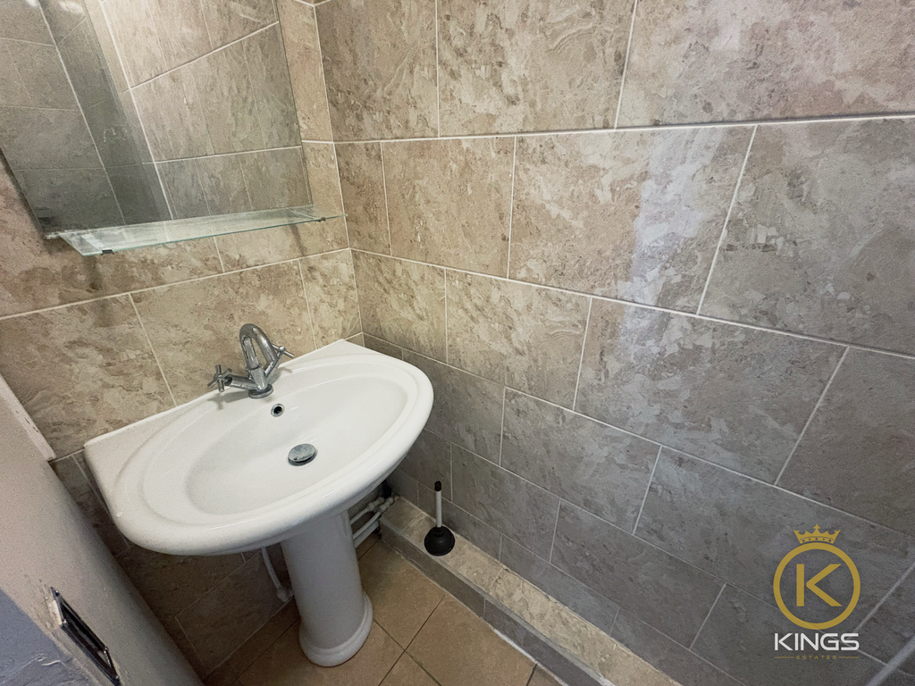 Additional image 21 of 6 bed flat to rentAlbert Road, Southsea PO5