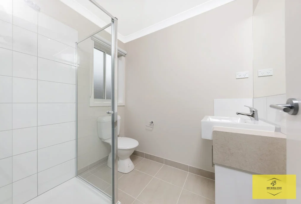 17 Wispering Circuit, Kilmore VIC 3764 photo 3