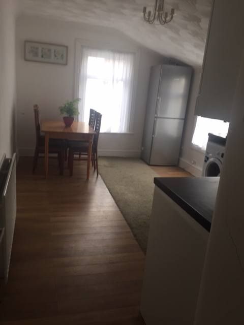 Additional image 10 of 4 bed flat to rentIlford IG1