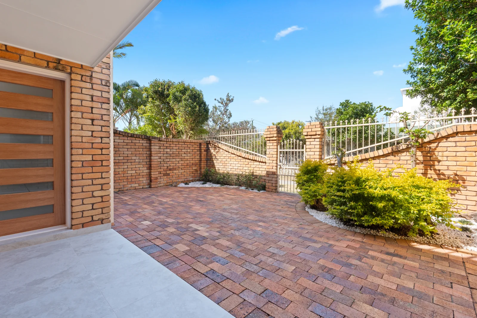 Additional image 17 of 2/44 Venice Street, Mermaid Beach QLD 4218