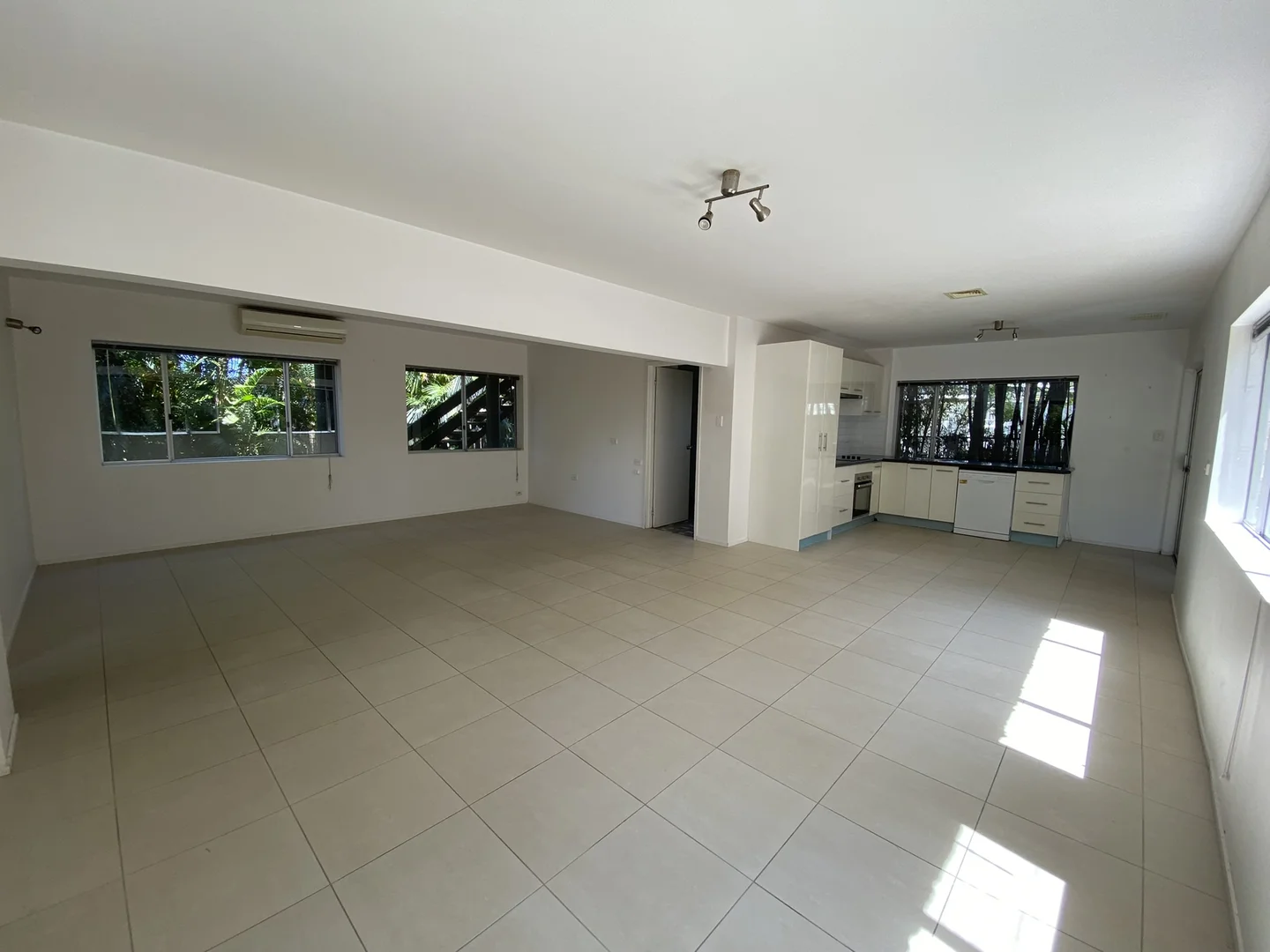 12 Silver Street, Deception Bay QLD 4508 photo 3
