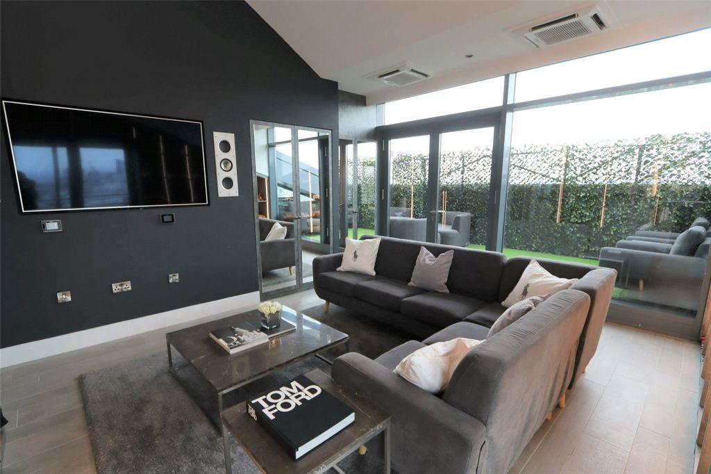 Additional image 10 of 4 bed flat to rentNo. 1 Deansgate, Manchester M3