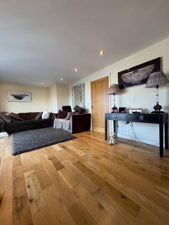 3 bed flat to rentQuayside, Hartlepool TS24 photo 4