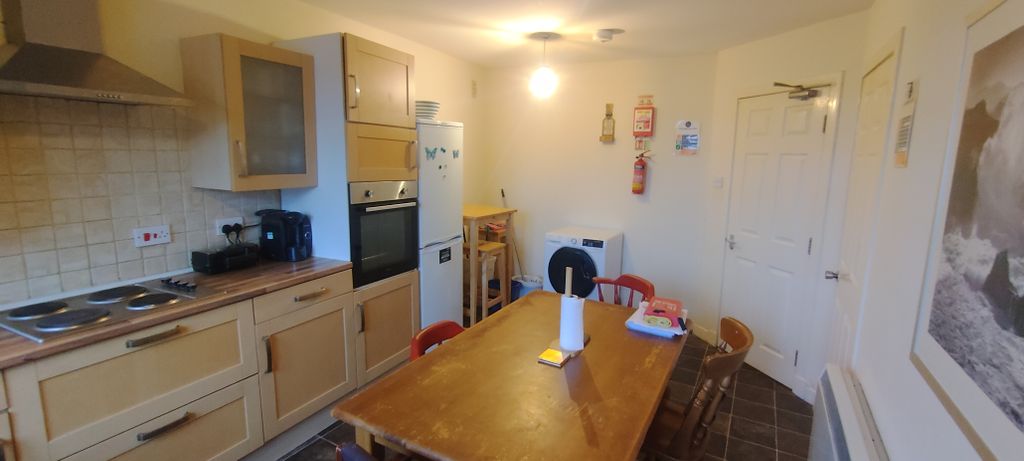 4 bed shared accommodation to rentSeagate, Dundee DD1 photo 2