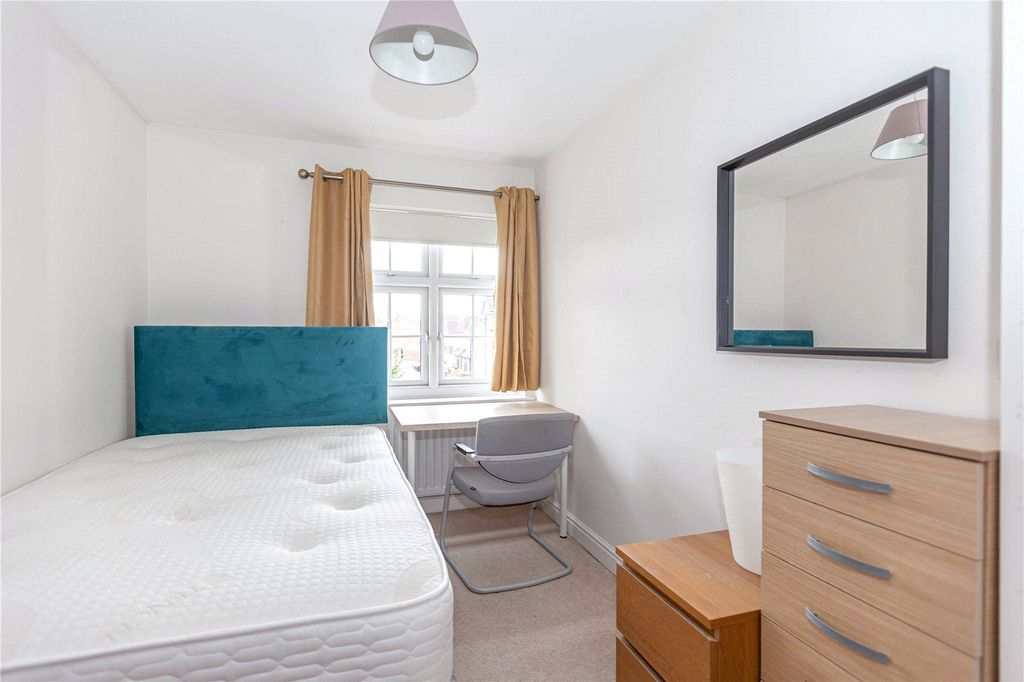 Additional image 7 of 6 bed semi-detached house to rentHatton Road, Cheswick Village, Bristol BS16