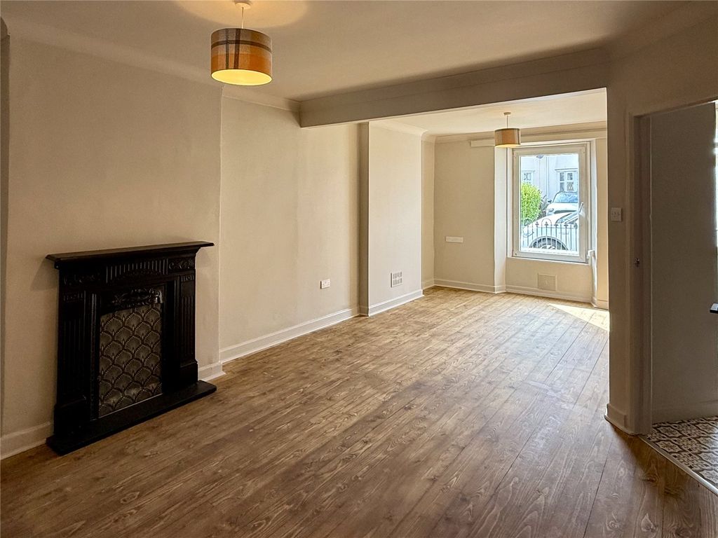 Additional image 6 of 3 bed end terrace house to rentMurray Road, Milford Haven, Pembrokeshire SA73