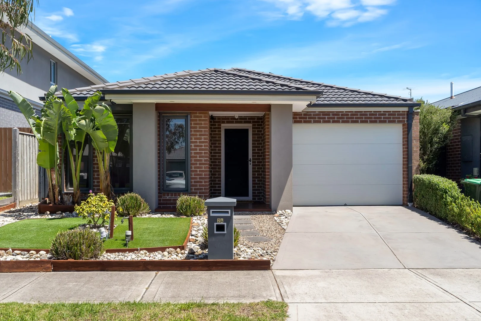 24 Albion Crescent, Mickleham VIC 3064