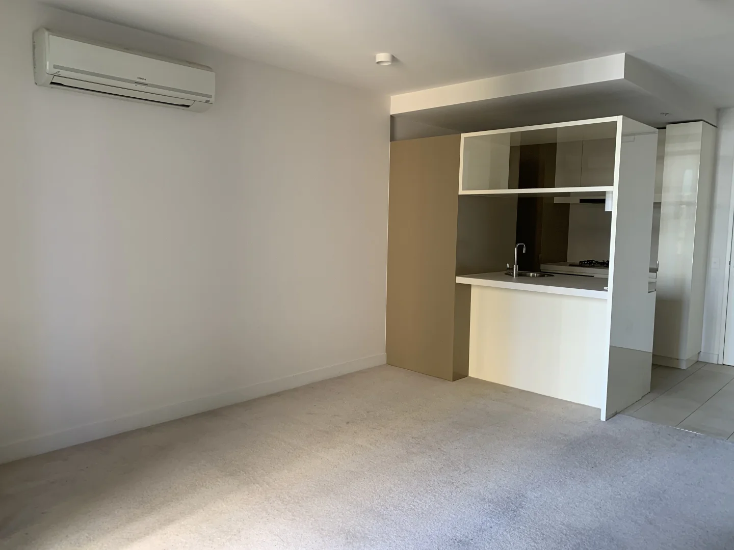Additional image 2 of 802/33 Mackenzie Street, Melbourne VIC 3000
