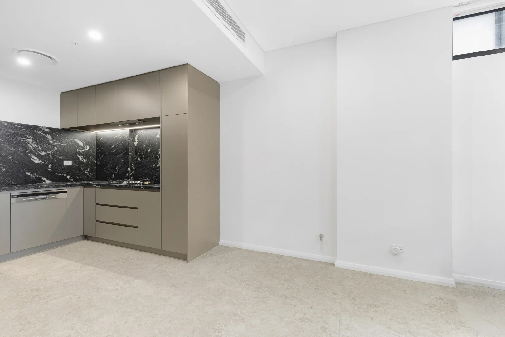 Additional image 4 of 370 Old Northern Rd, Castle Hill NSW 2154