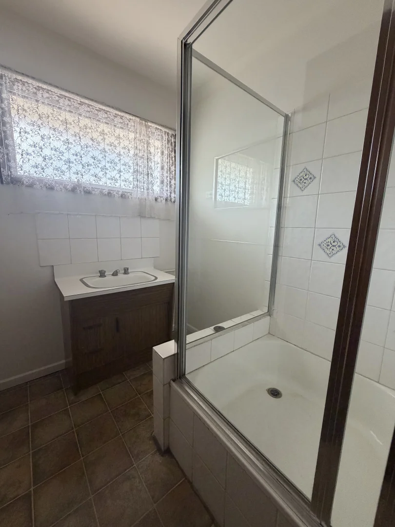 Additional image 6 of 2/56 Ormond Road, East Geelong VIC 3219