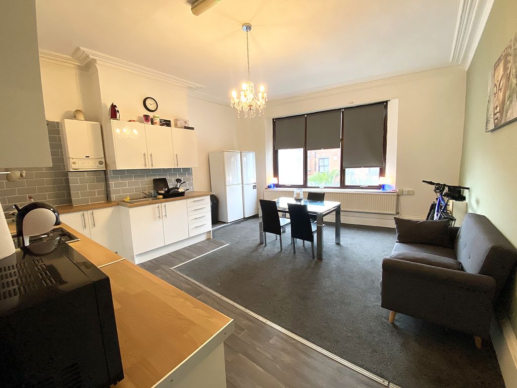 Additional image 9 of 6 bed flat to rentAlbert Road, Southsea PO5