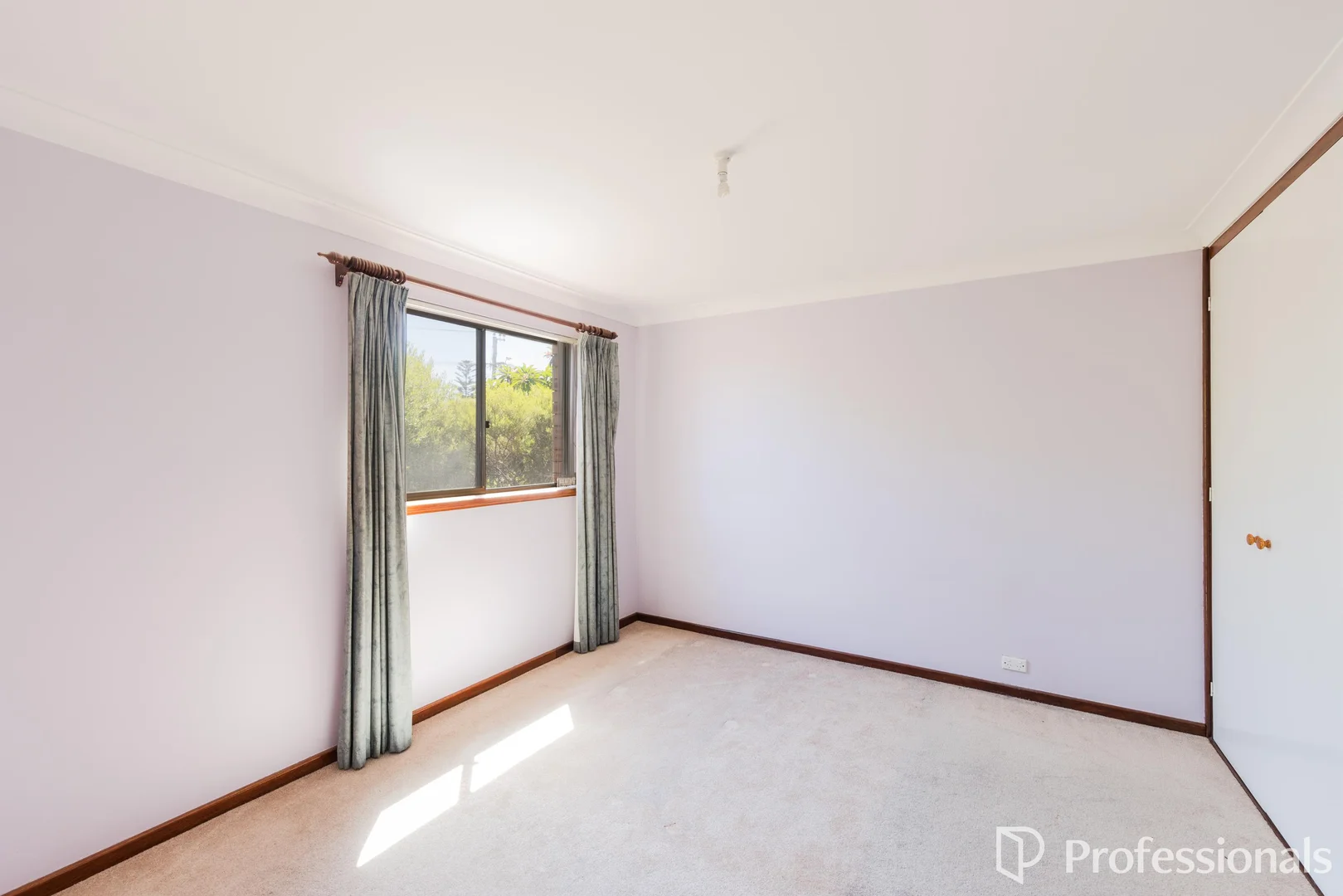 Additional image 10 of 97 Donald Drive, Safety Bay WA 6169