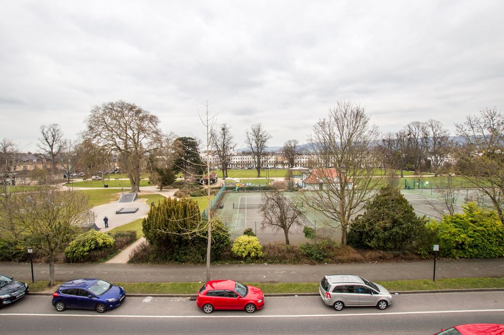 Additional image 7 of 2 bed flat to rentMontpellier Terrace, Cheltenham GL50