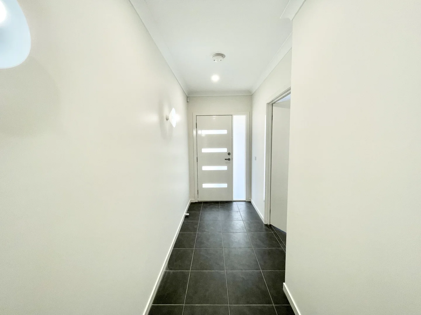 13 Lowell Road, Tarneit VIC 3029 photo 4