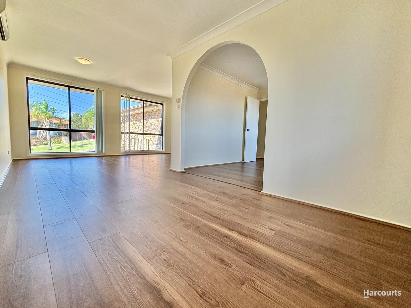 1 Rushes Place, Minto NSW 2566 photo 3