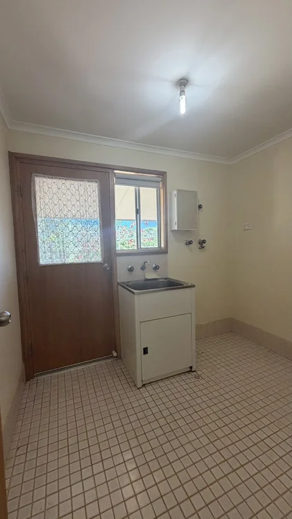 Additional image 5 of 4 Torrens Ct, Roxby Downs SA 5725