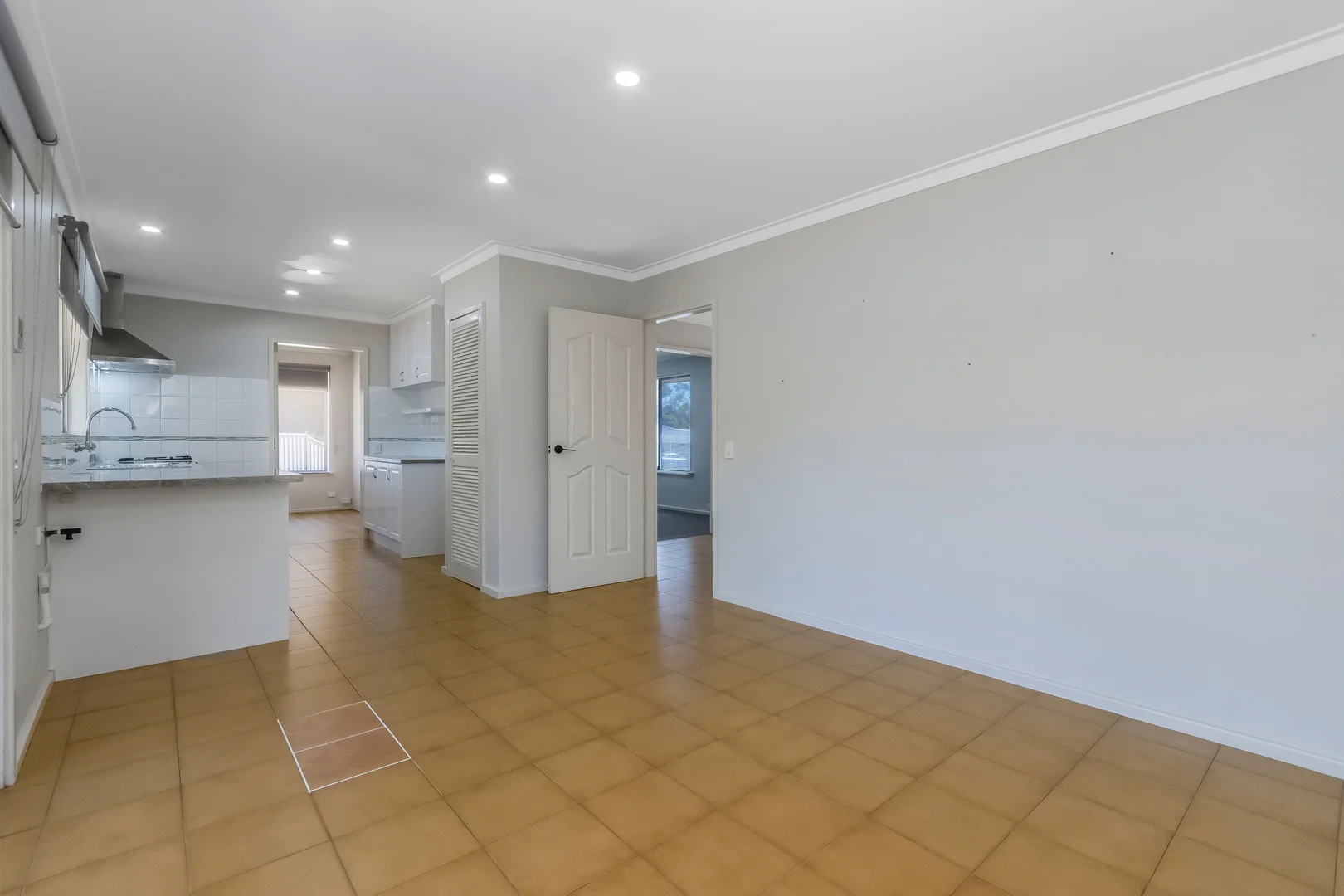 Additional image 9 of 7 Bayham Place, Huntingdale WA 6110