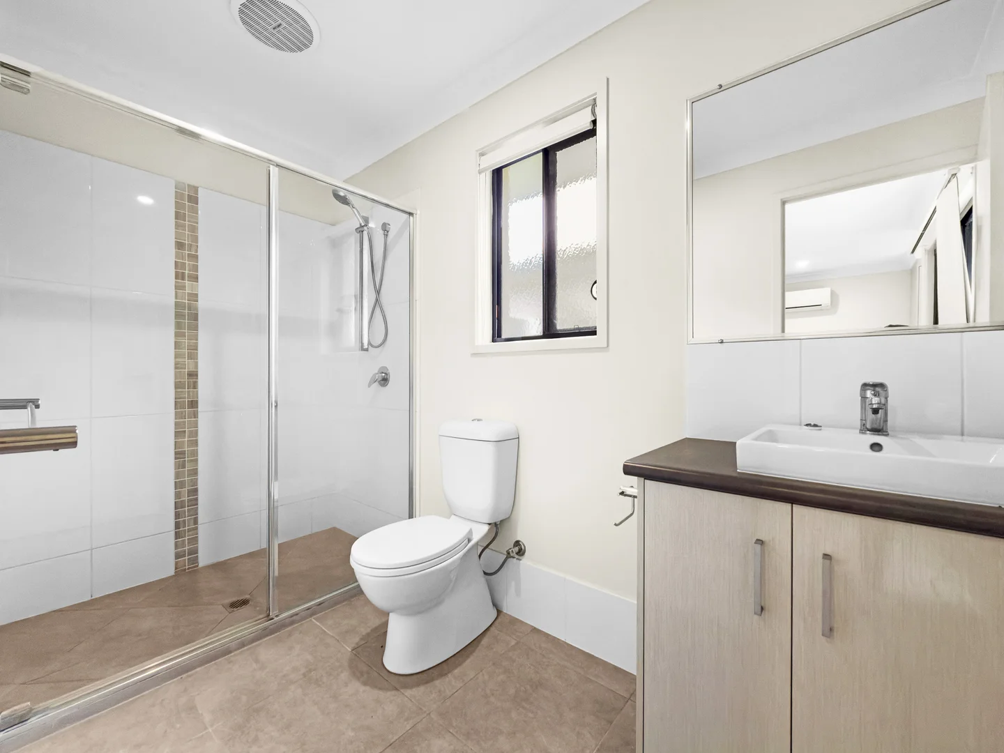 Additional image 5 of 17B Empire Circuit, Dundowran QLD 4655