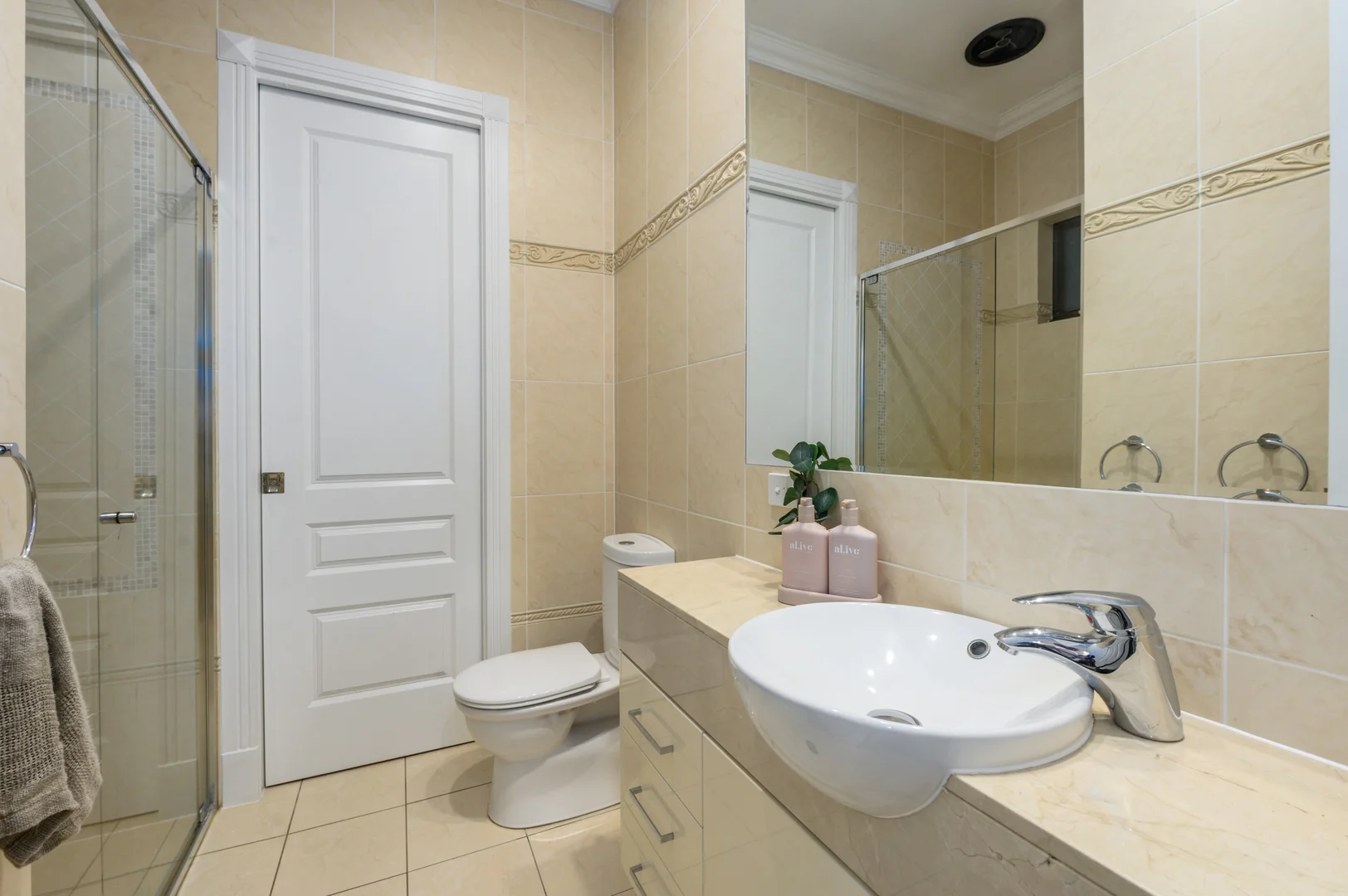 Additional image 14 of 2344 Cressbrook Dr, Hope Island QLD 4212