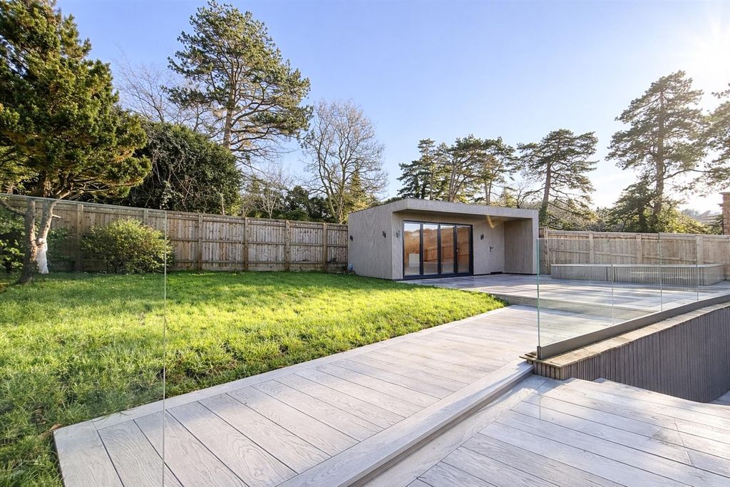 Additional image 20 of 4 bed detached house to rentCleeve Hill, Cheltenham GL52