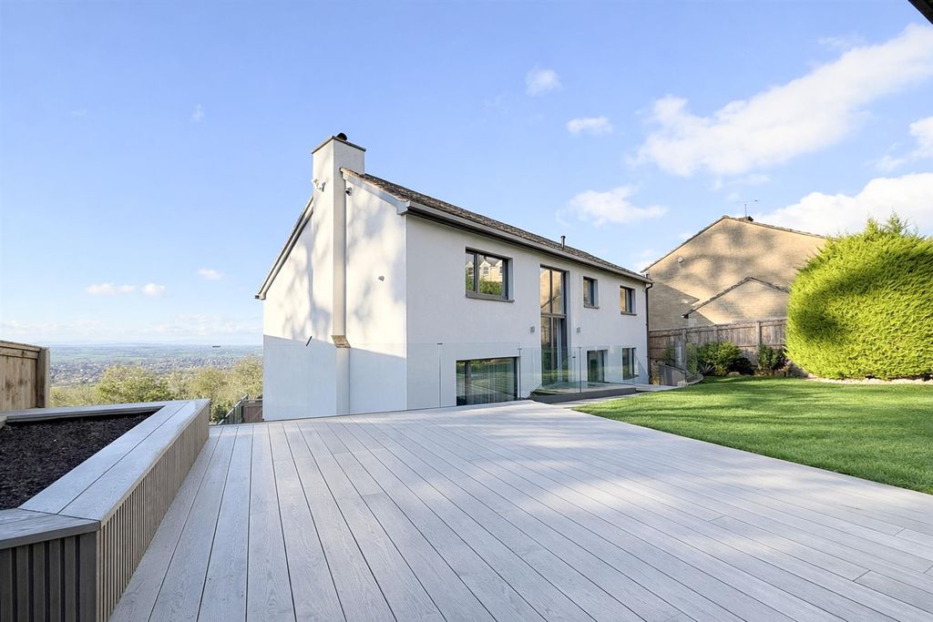 Additional image 19 of 4 bed detached house to rentCleeve Hill, Cheltenham GL52