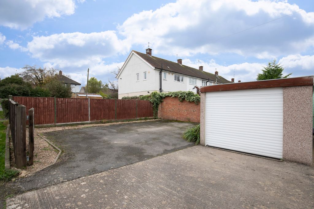 Additional image 14 of 3 bed semi-detached house to rentOrchard Avenue, Cheltenham GL51