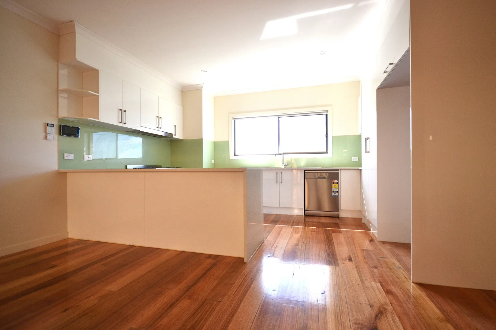 Additional image 2 of 66 Murray Road, Preston VIC 3072