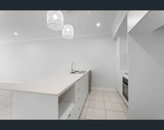 39 Eclipse Cres, Burpengary East QLD 4505 photo 2
