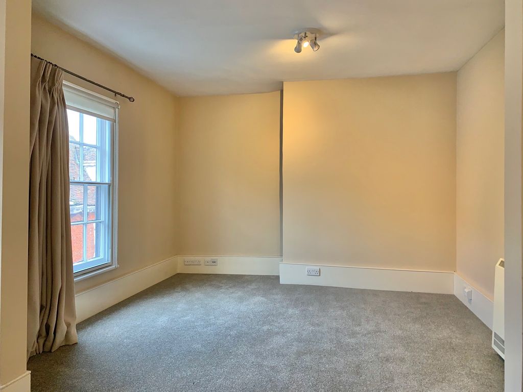 Additional image 3 of 2 bed flat to rentA Abbeygate Street, Bury St. Edmunds IP33
