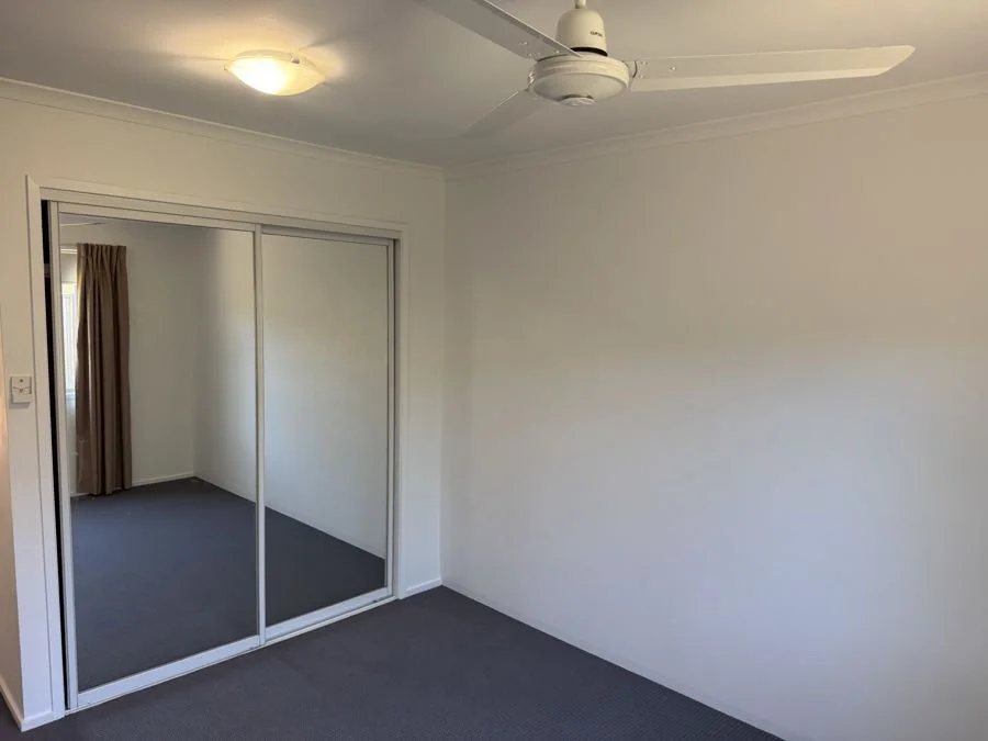 2/10 Peacock Place, Burleigh Waters QLD 4220 photo 4