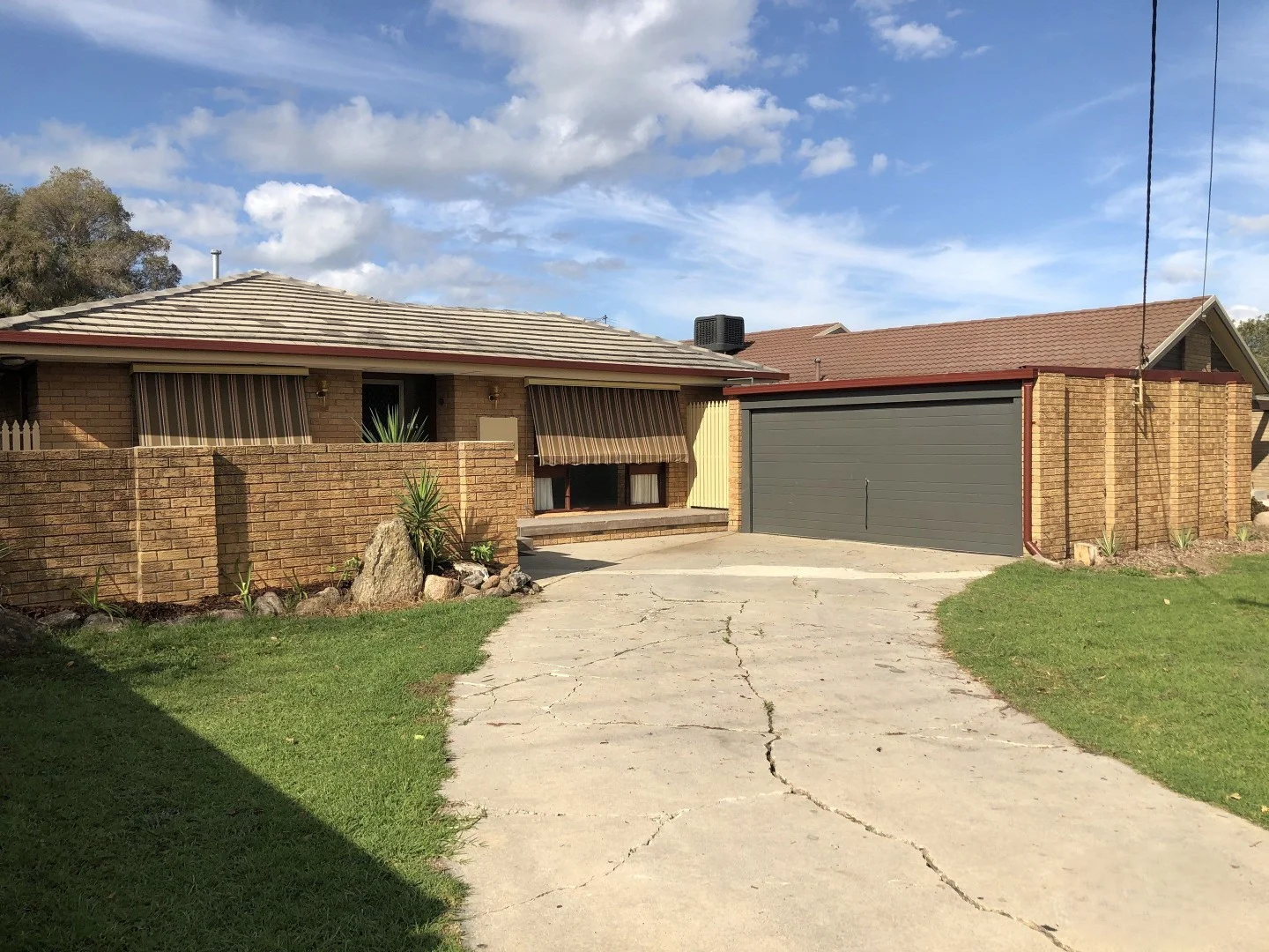 334 Parkland Crescent, Lavington NSW 2641