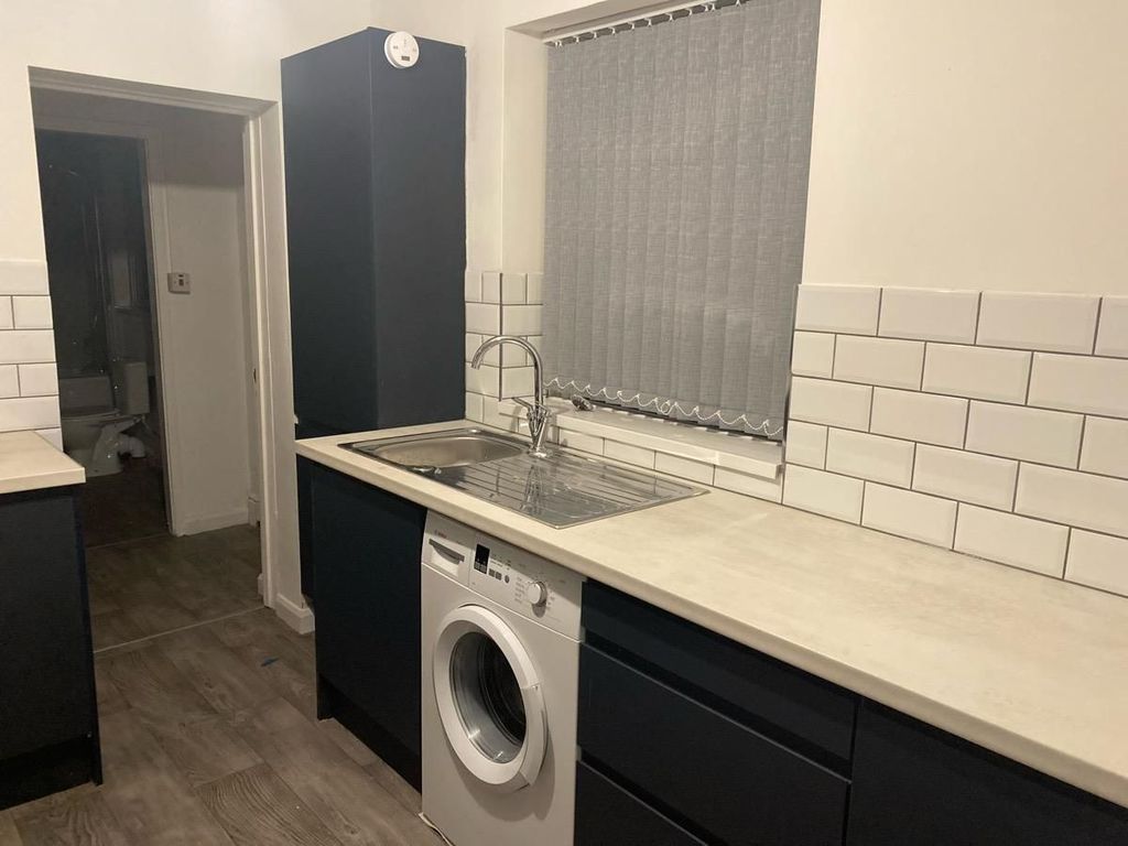 Additional image 2 of 4 bed terraced house to rentGrafton Street, Hull HU5