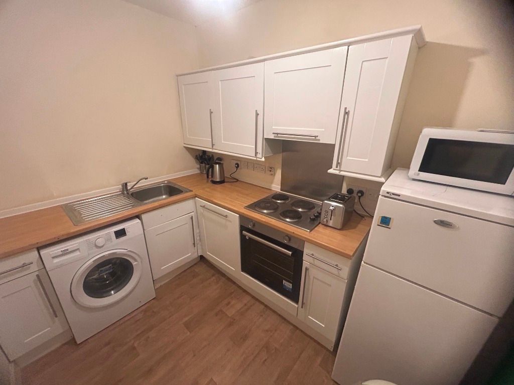 Additional image 4 of 3 bed maisonette to rentBruce Street, Stirling Town, Stirling FK81Pb FK8