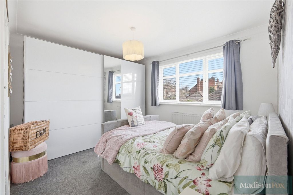 Additional image 11 of 3 bed semi-detached house for saleDeepdene Road, Loughton, Essex IG10
