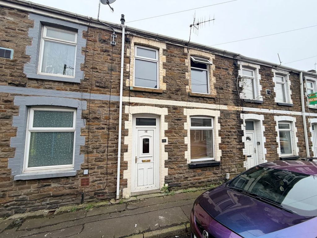 3 bed terraced house to rentMary Street, Neath SA11