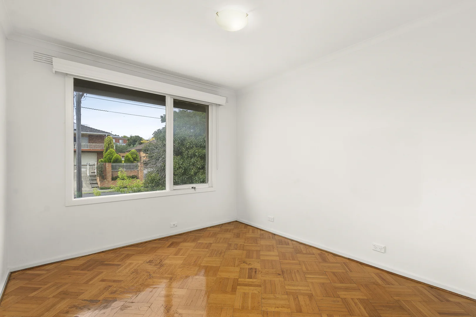 Additional image 4 of 4/343 Doncaster Road, Balwyn North VIC 3104