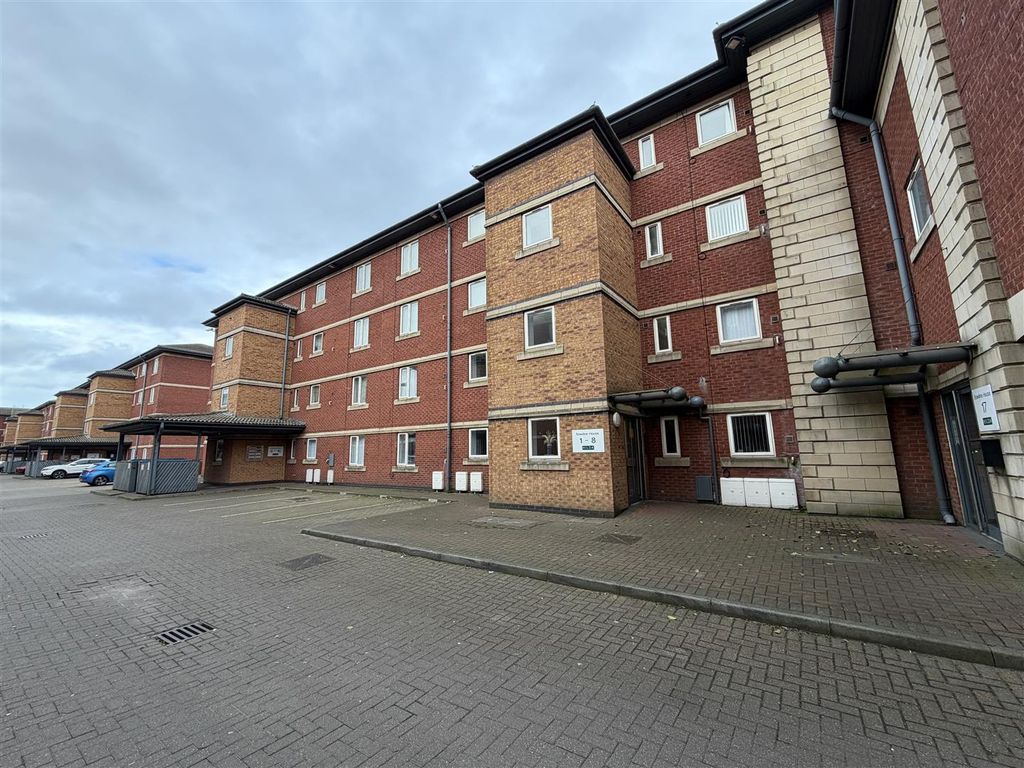 2 bed flat to rentBowline House, Harbour Walk, Hartlepool TS24