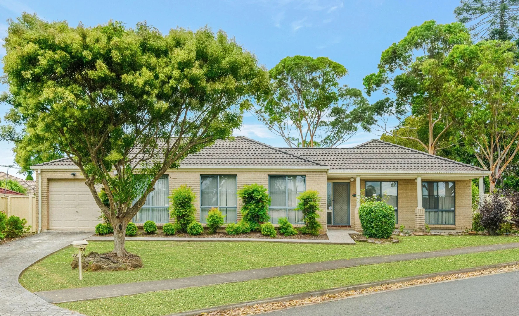 42 Horningsea Park Drive, Horningsea Park NSW 2171