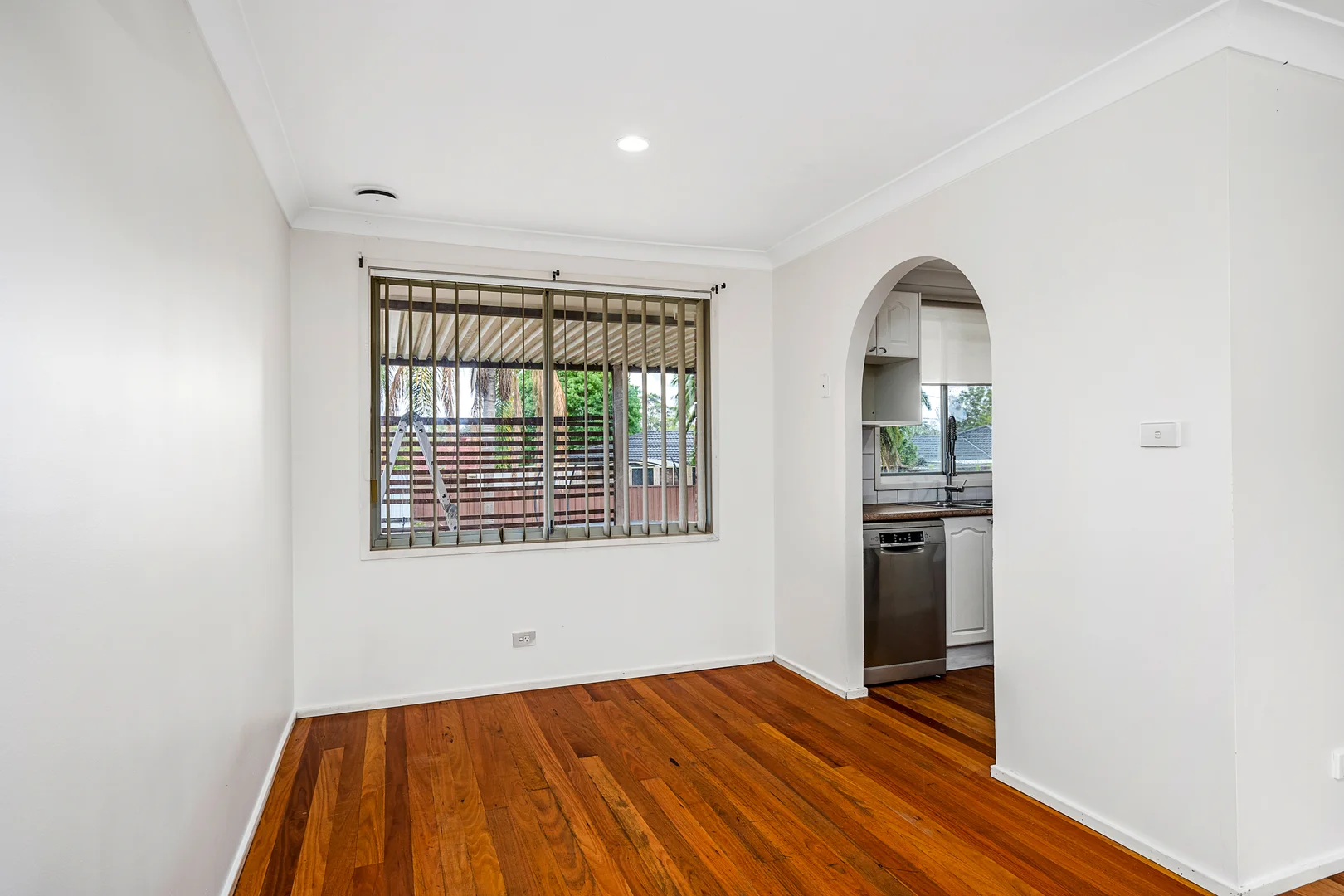 247 Bennett Road, St Clair NSW 2759 photo 5