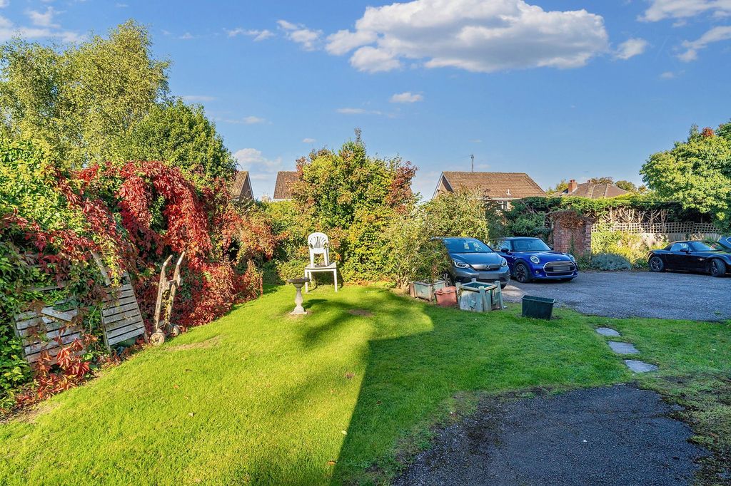 Additional image 8 of 1 bed flat for sale12 Sydenham Road North, Cheltenham GL52